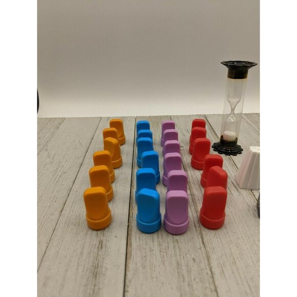 Win Lose or Draw Game Replacement Tokens Marker Dice Timer 1987 - Picture 5 of 5